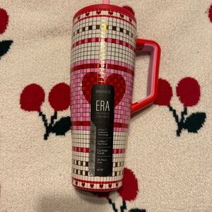 BNIB Brumate Love On Lock- Bistro Tile 40 Oz Era Flaw shown in pictures #2